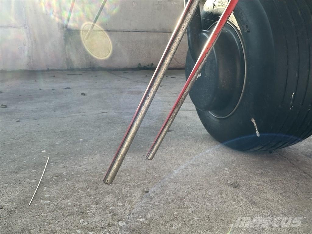SIP Star 720/22 T 堆草機