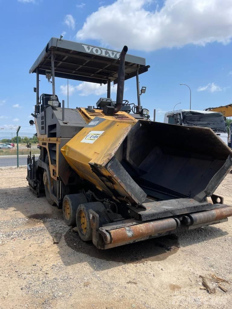 Volvo ABG 6870 瀝青攤舖機/鋪路機