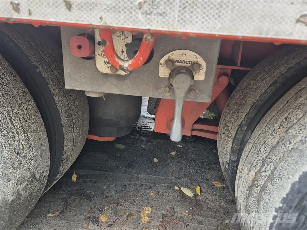 Bodex 4 AXEL 地架式半拖車