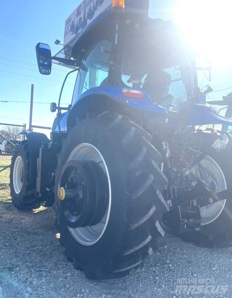 New Holland T 7.210 曳引機