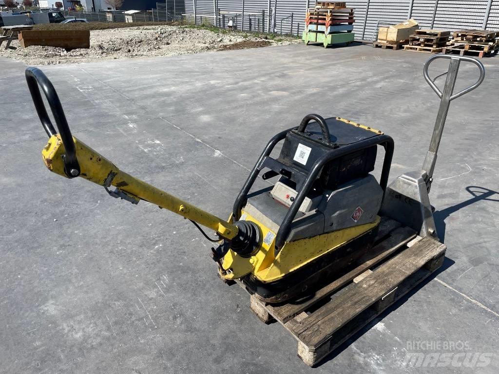 Wacker DPU5045 夯實機(夯土機)