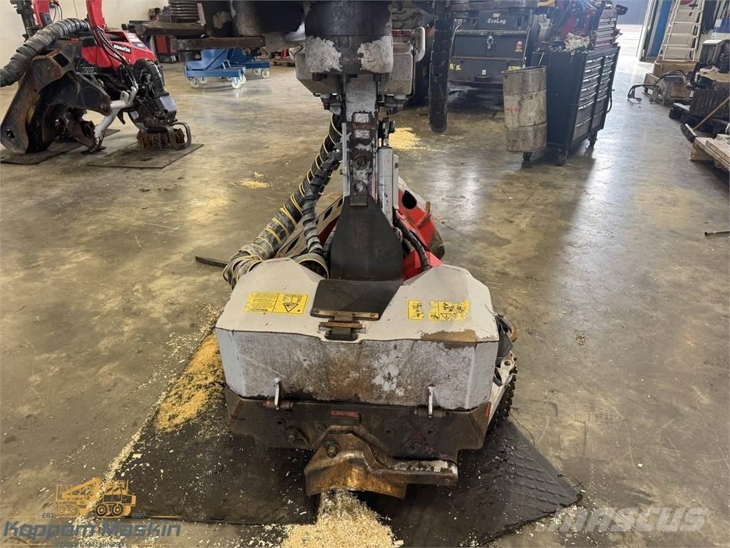 Log Max 3000T 收穫機頭