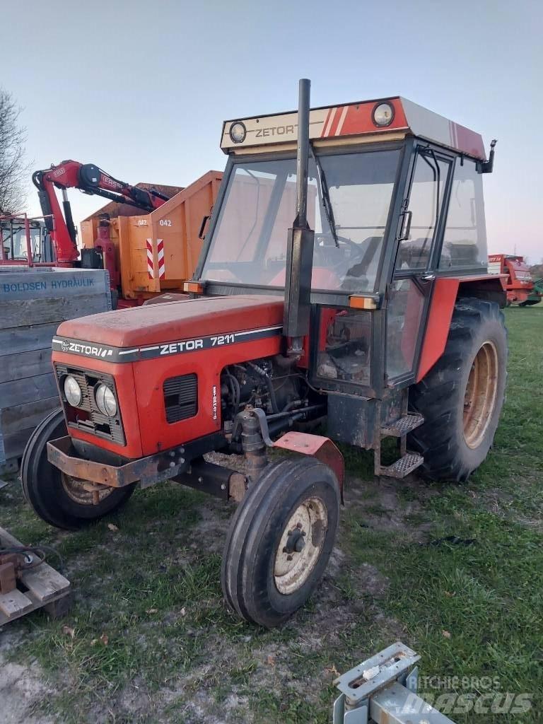 Zetor 7211 曳引機
