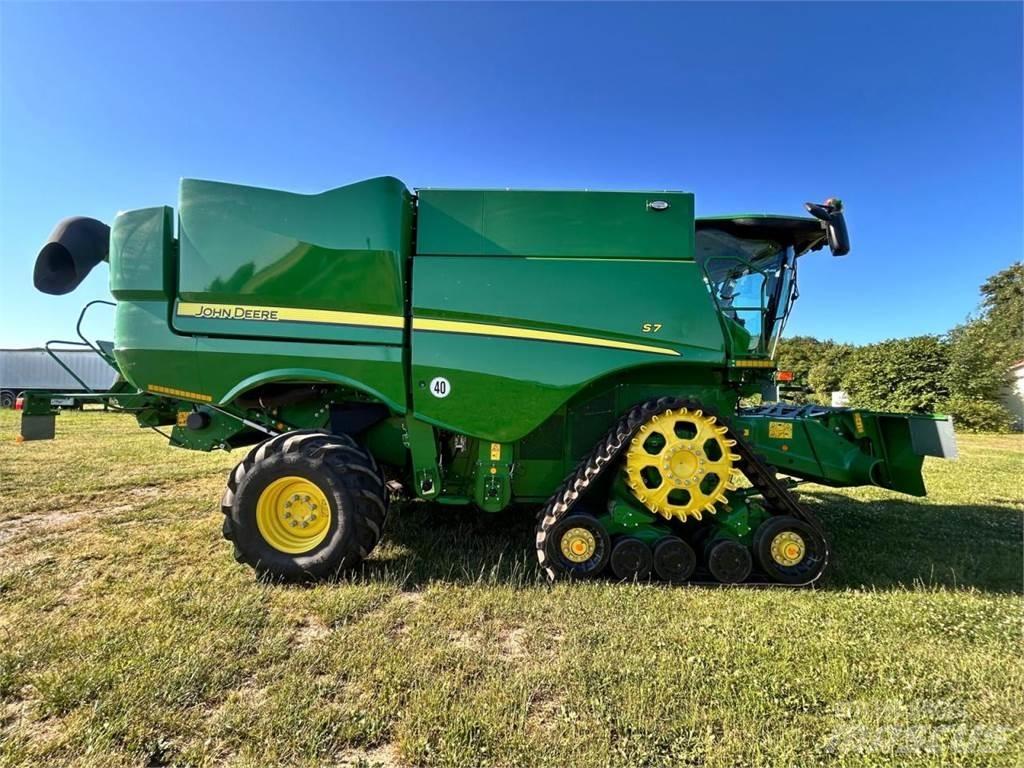 John Deere S780 聯合收穫機