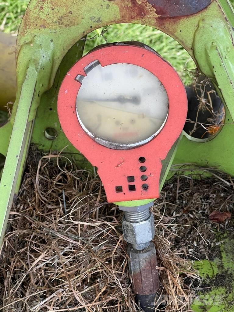 CLAAS Disco 2700 C 割草調節裝置