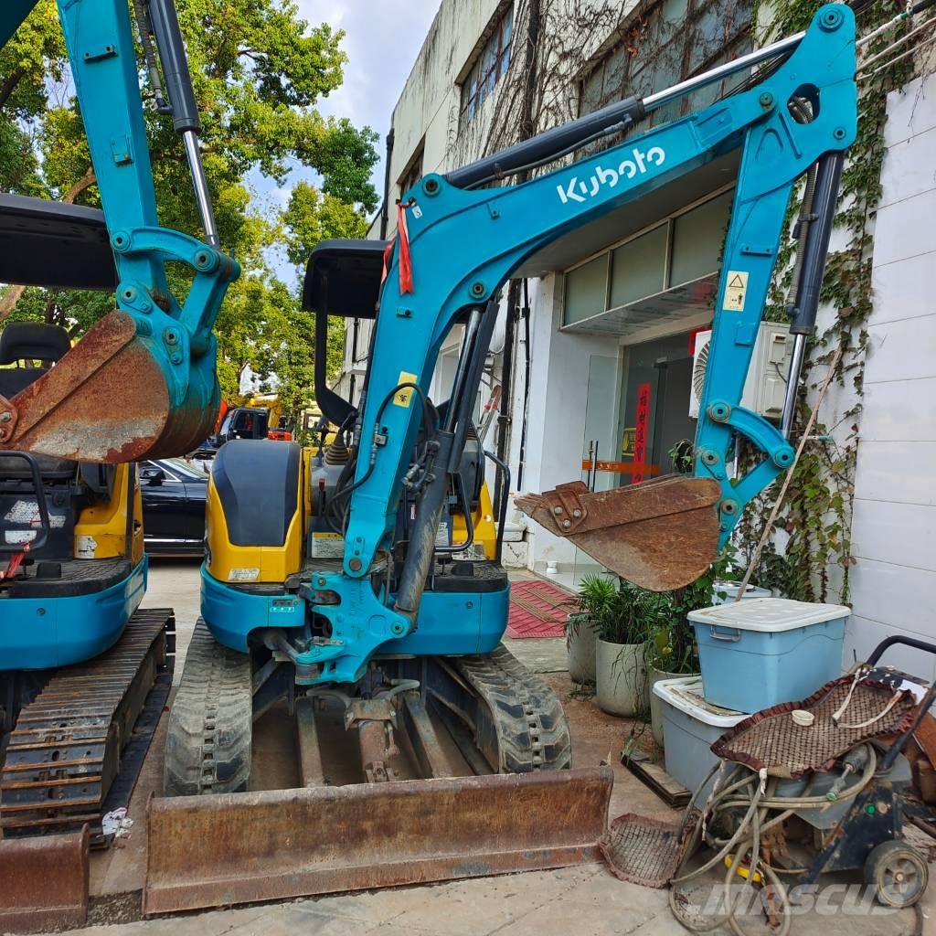 Kubota U 30 小型挖土機/掘鑿機<7t(小型挖掘機)