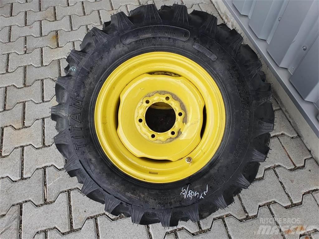 Titan 8-16 x2 輪胎、車輪和輪圈