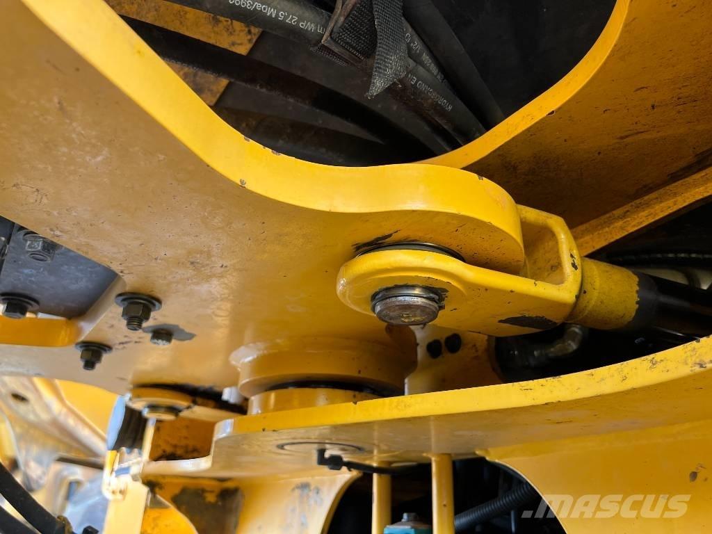 Volvo L90F 輪胎式裝載機