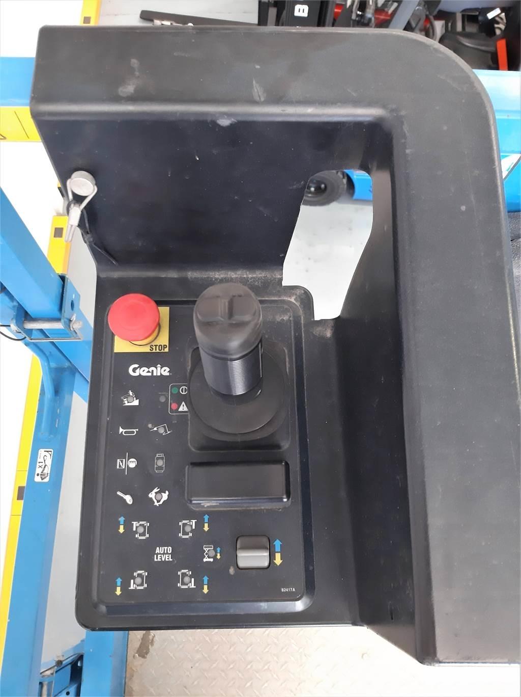 Genie GS5390RT 剪式升降機