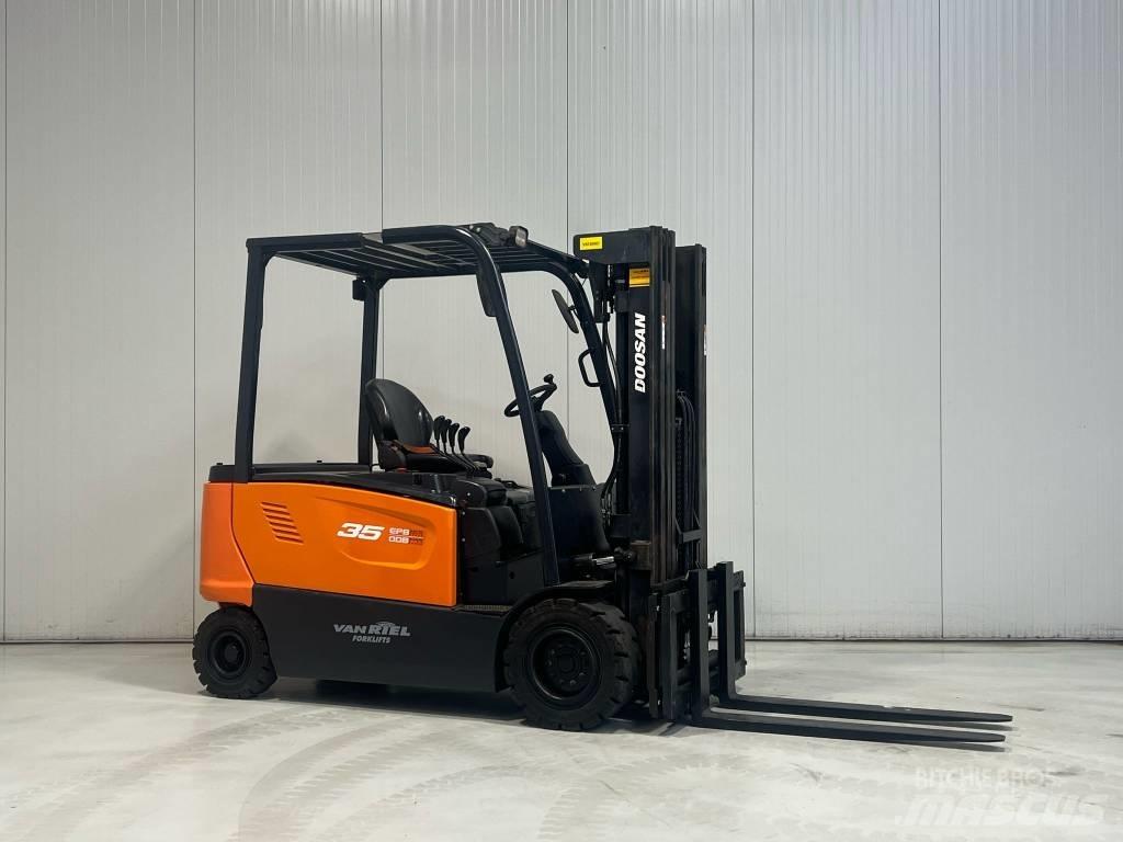 Doosan B35X-7 電動堆高機