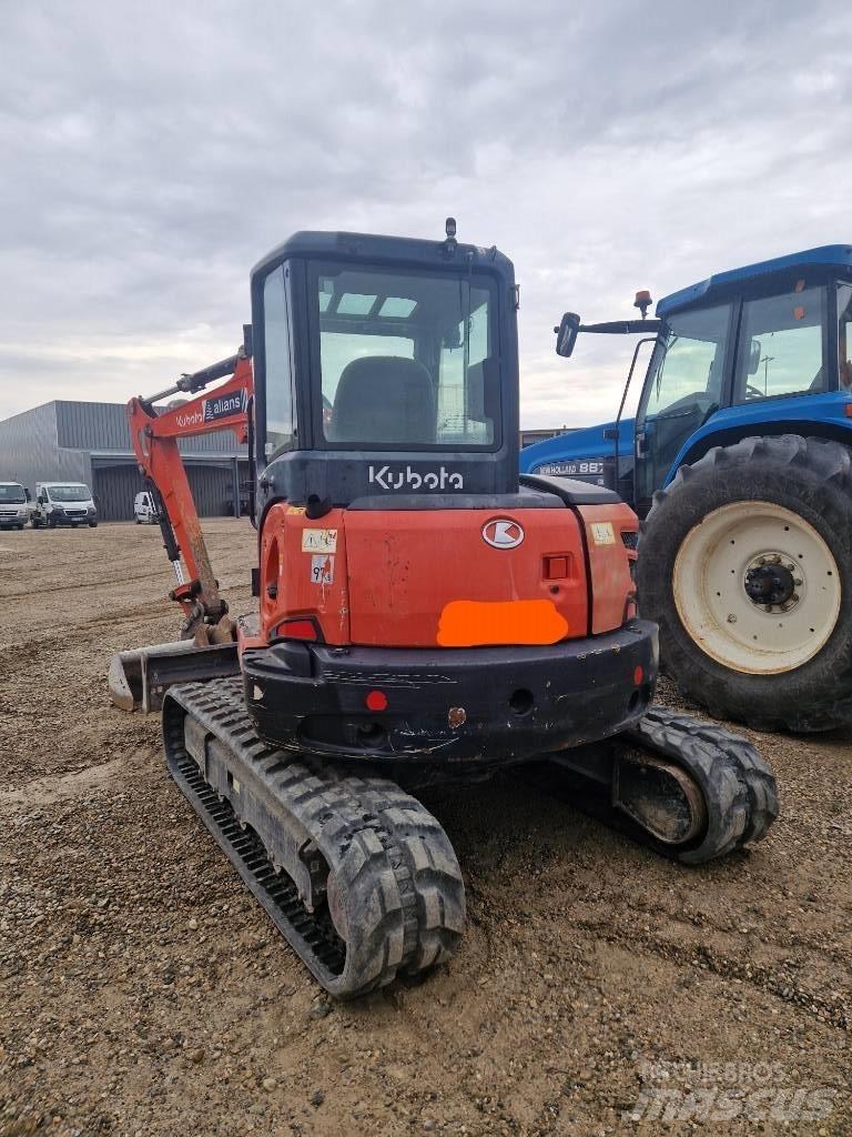 Kubota U 55-4 小型挖土機/掘鑿機<7t(小型挖掘機)