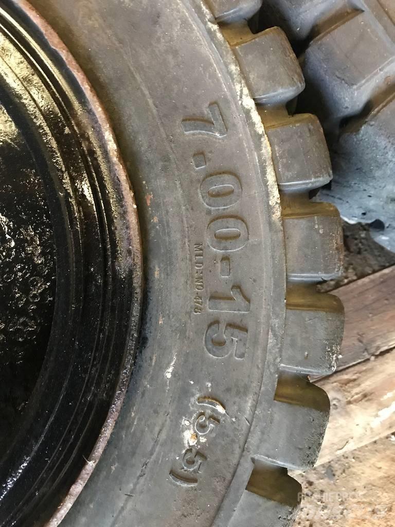 Bobcat S 175 滑移轉向裝載機