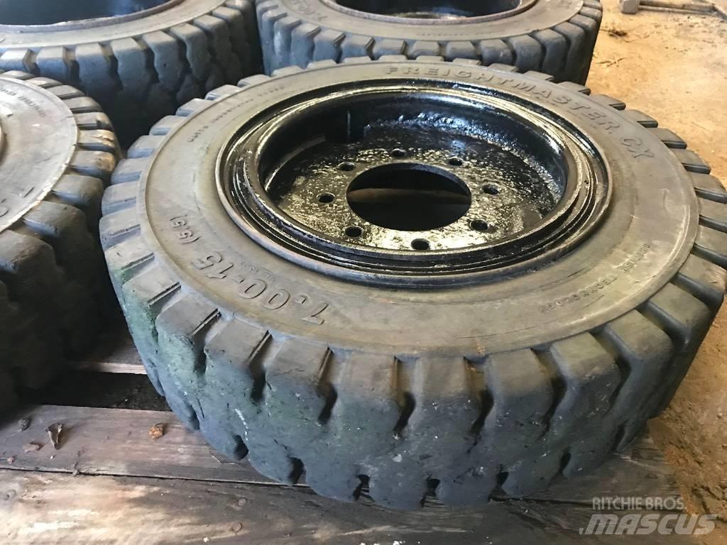 Bobcat S 175 滑移轉向裝載機