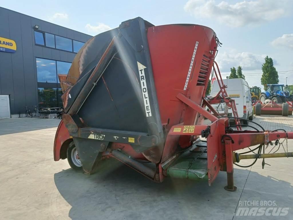 Trioliet TMS1200 混合餵料機