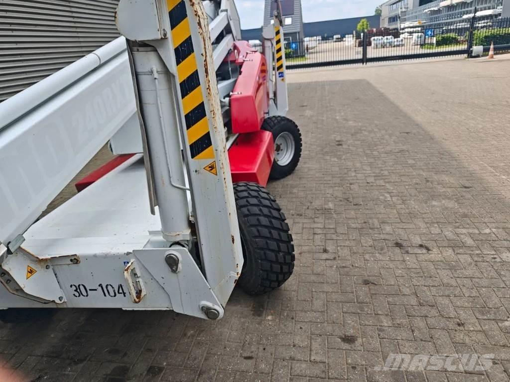 Dino 240 RXT 伸縮臂高空作業車