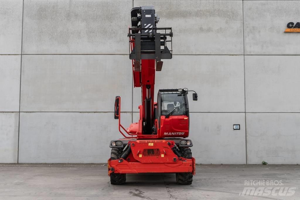 Manitou MRT 2470 伸縮臂操作車