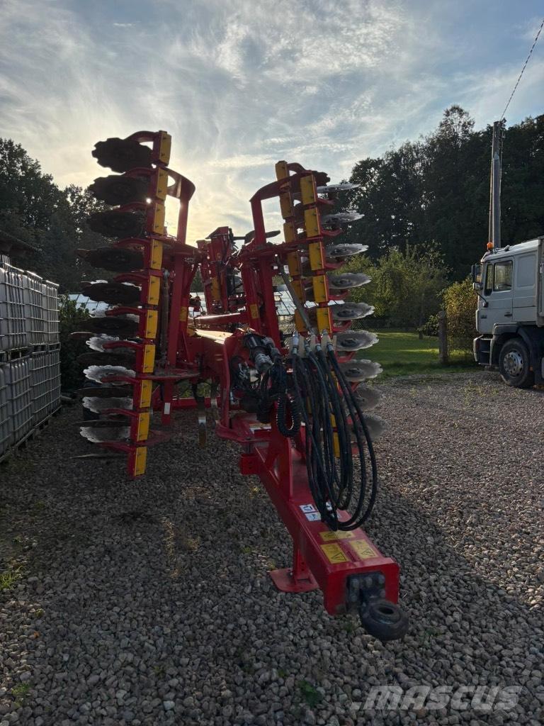 Väderstad Topdown500 中耕管理機