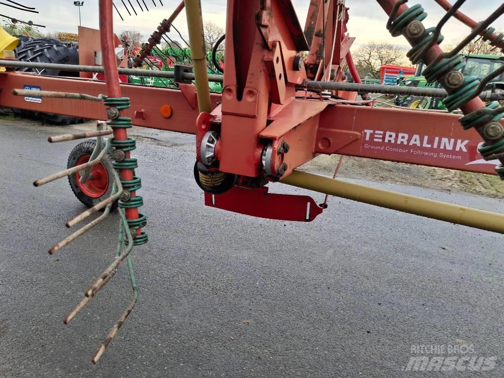 Fella TS 1402 堆草機