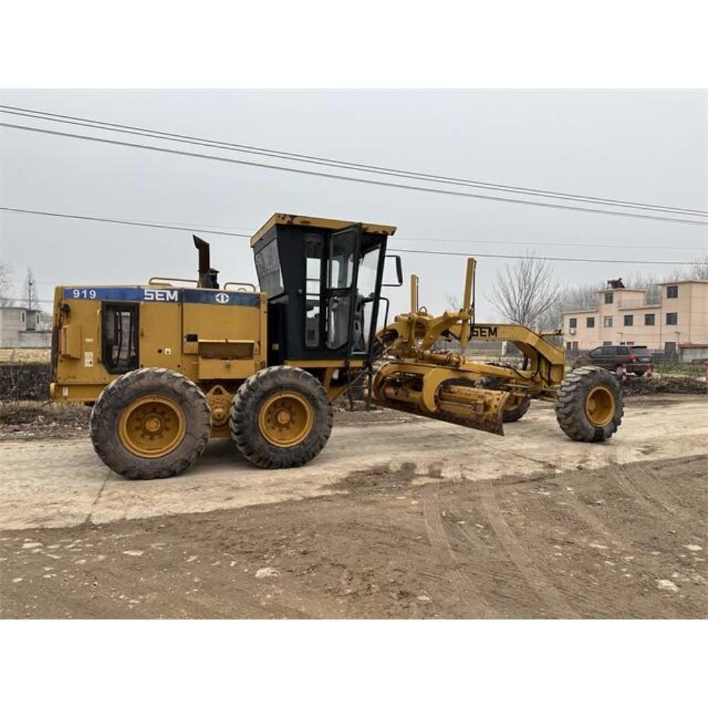 SEM 919 輪式推土機