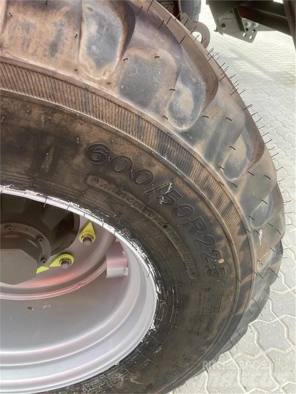 Mi Tip  SPB 16 傾卸式拖車