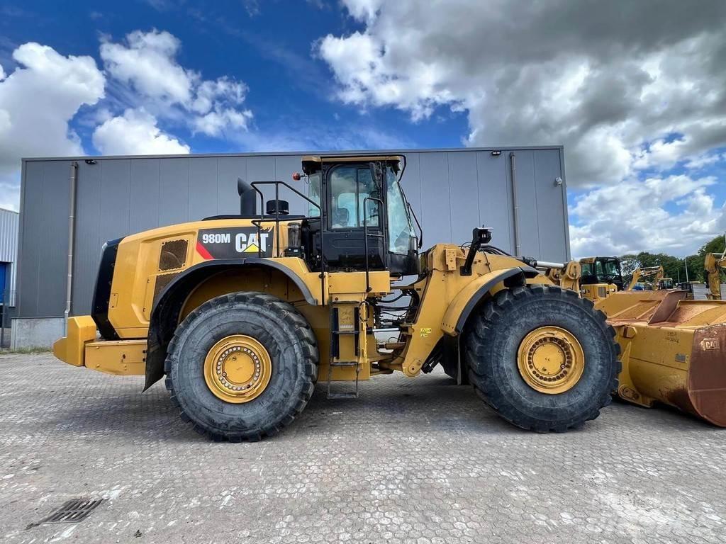 CAT 980M 輪胎式裝載機