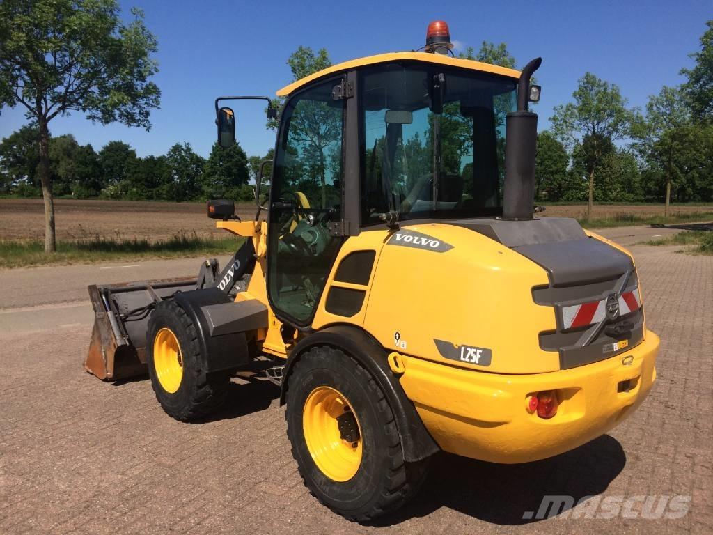 Volvo L 25 F 輪胎式裝載機