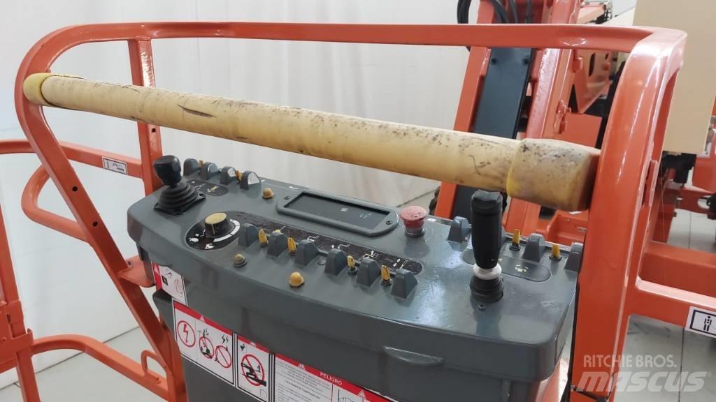 JLG 450 AJ 曲臂高空作業車