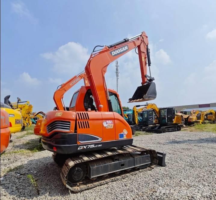 Doosan DX75-9C 中型挖土機/掘鑿機/挖掘機 7t-12t