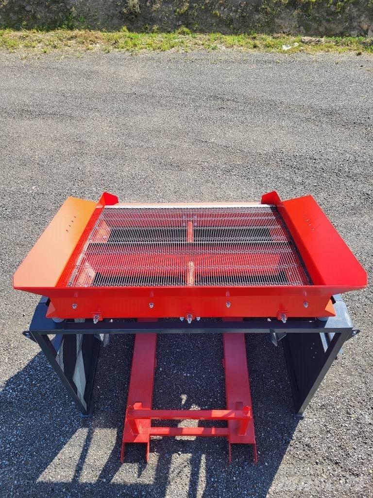 Xava Recycling LS16 移動式篩選機