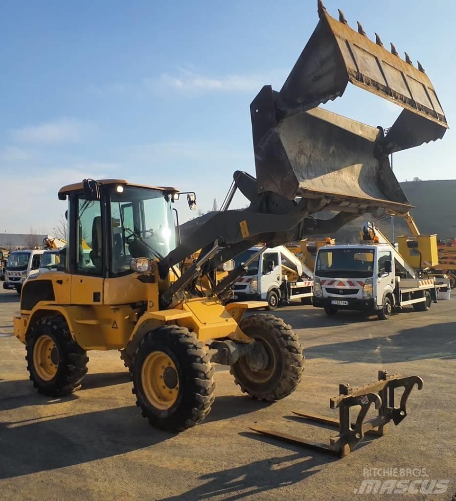 Volvo L30G 輪胎式裝載機