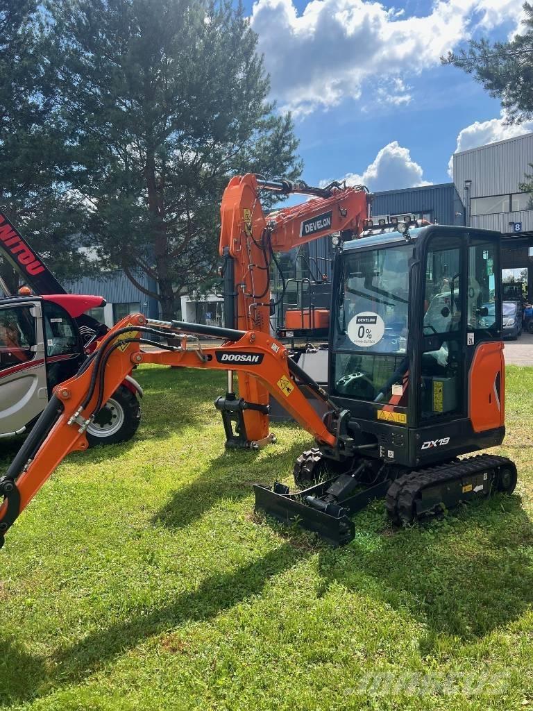 Doosan DX 19 履帶式 挖土機/掘鑿機/挖掘機