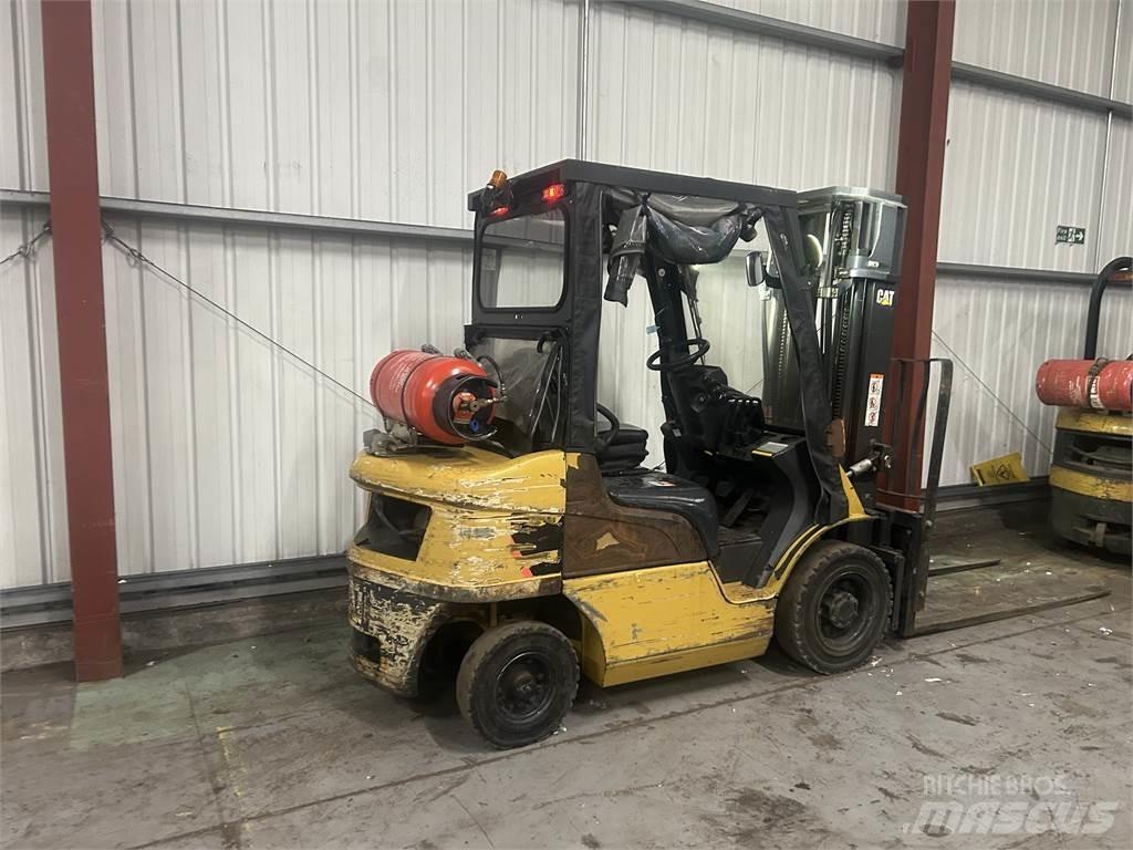 CAT GP25NT 液化石油氣LPG卡車