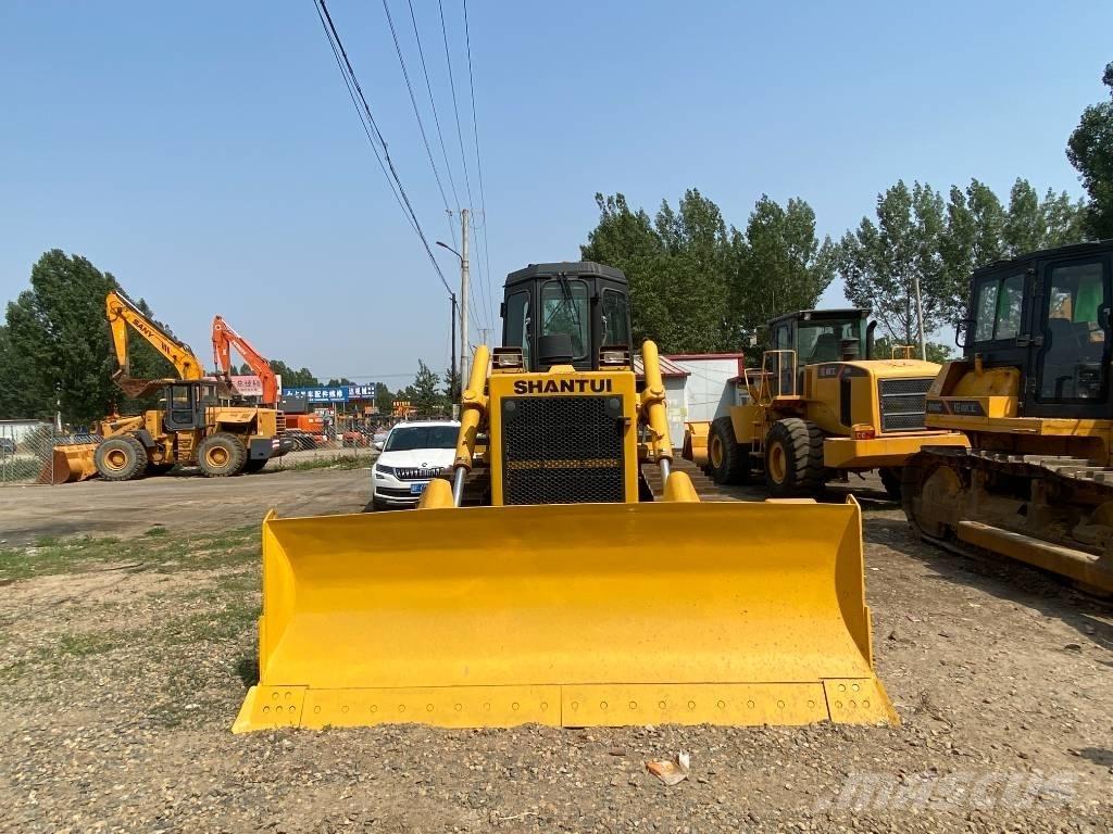 Shantui SD 16 履帶推土機