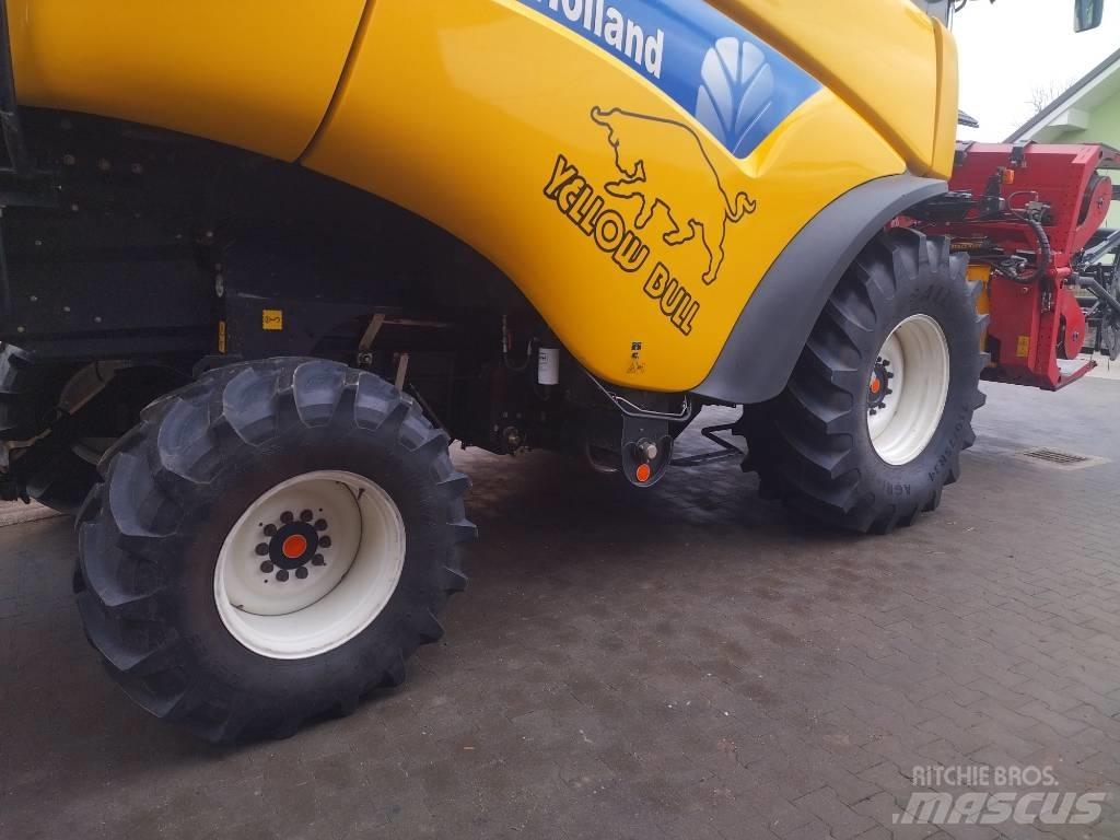 New Holland CX 8040 聯合收穫機