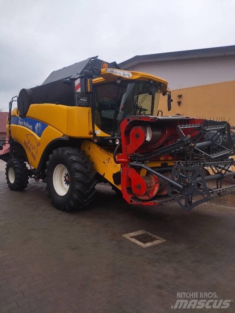 New Holland CX 8040 聯合收穫機