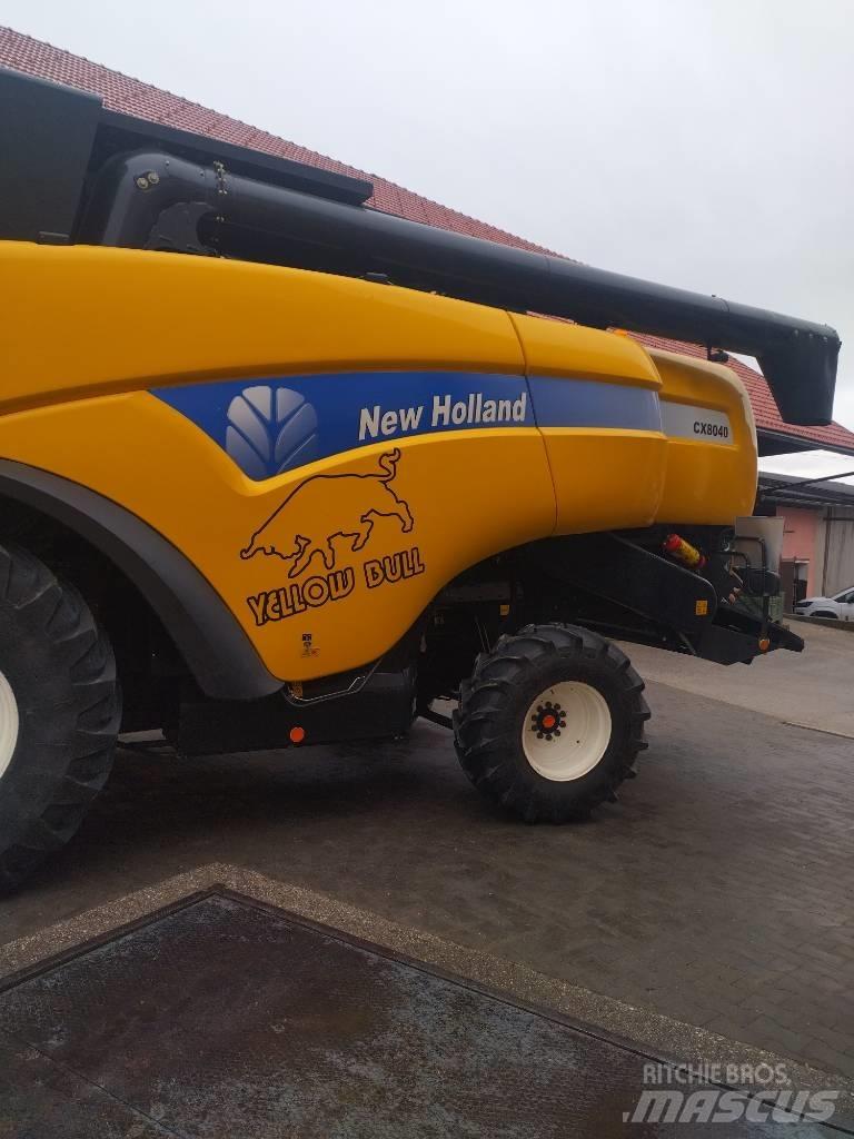 New Holland CX 8040 聯合收穫機