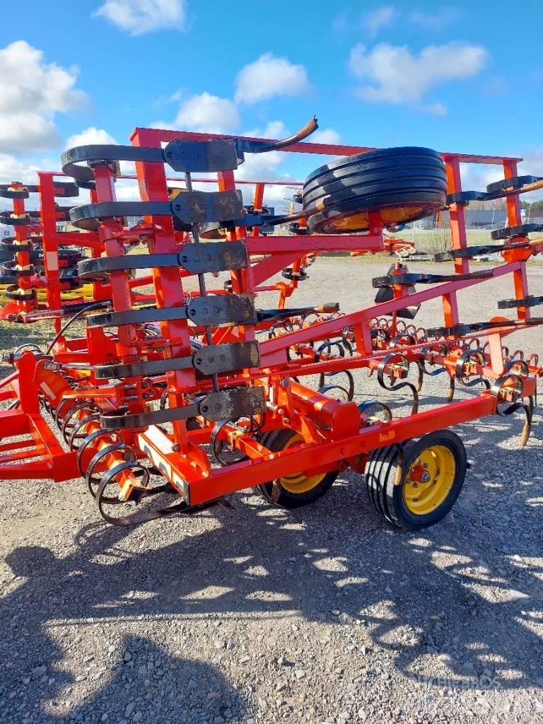 Väderstad NZF 450 耙車