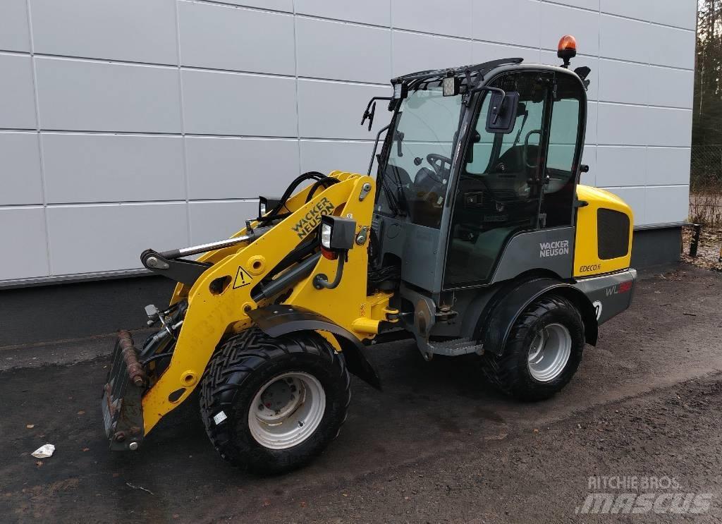 Wacker Neuson WL 32 輪胎式裝載機