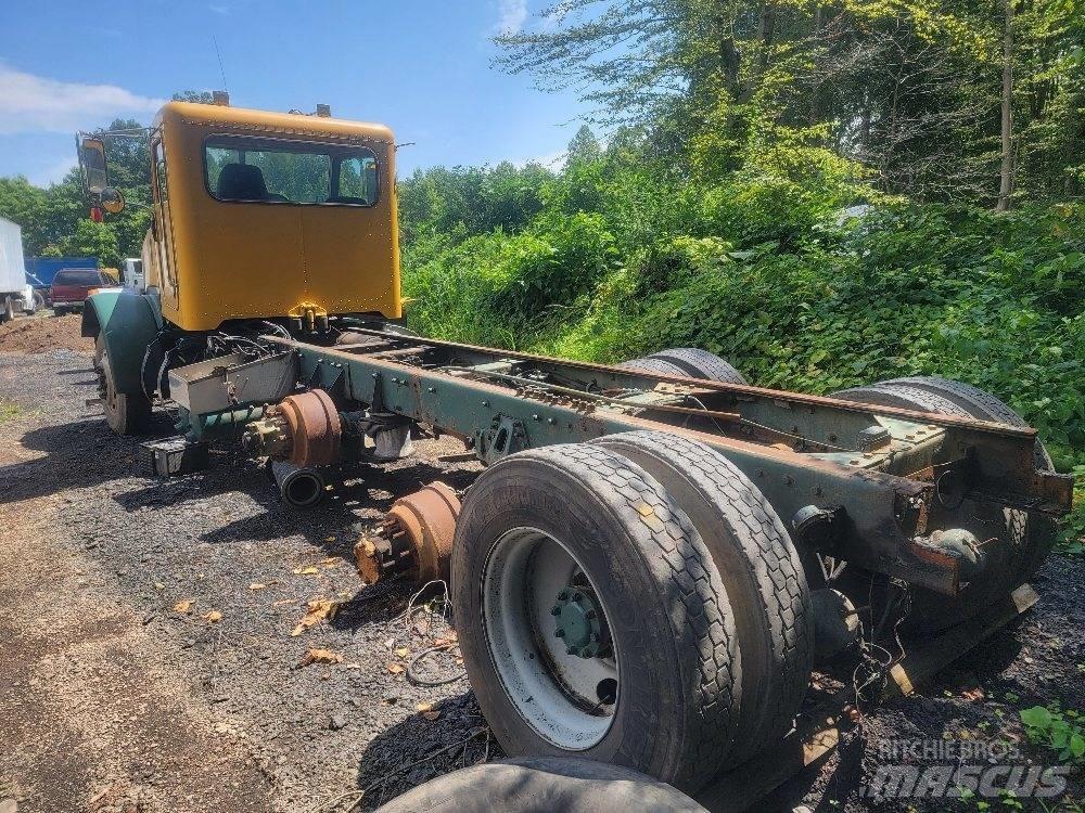 Peterbilt 357 傾卸式卡車