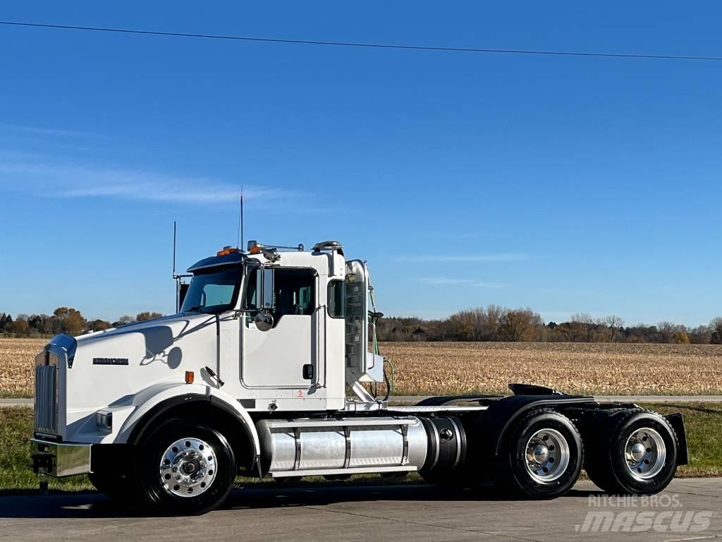 Kenworth T 800 曳引機組件