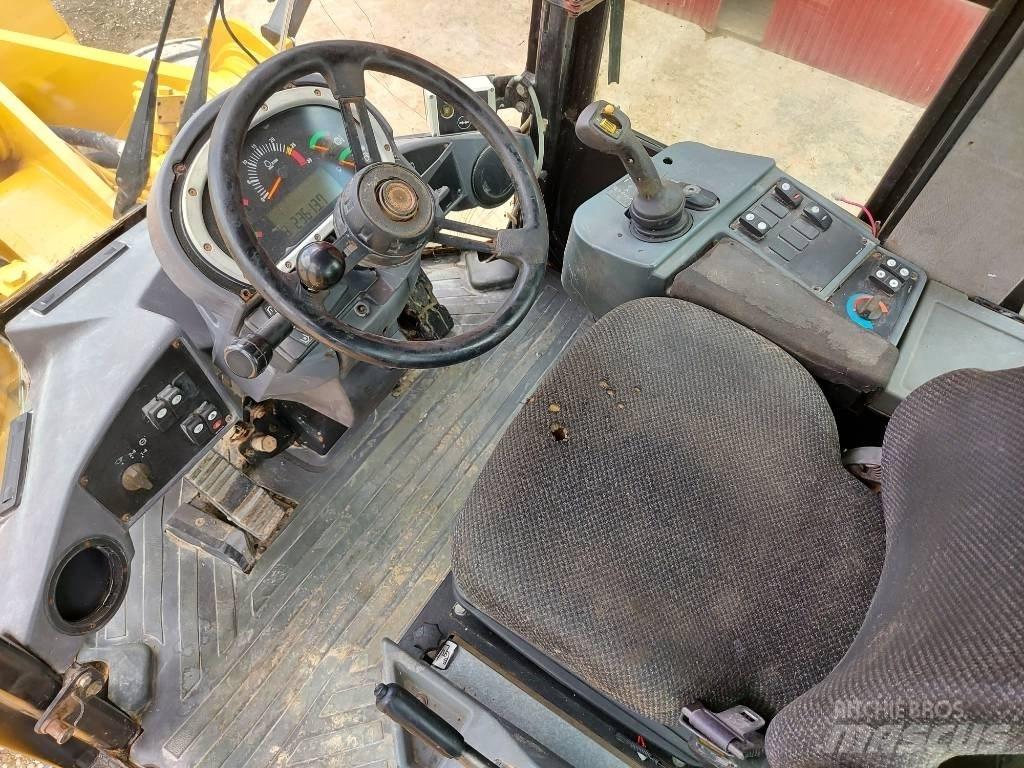 CAT 938 H 輪胎式裝載機