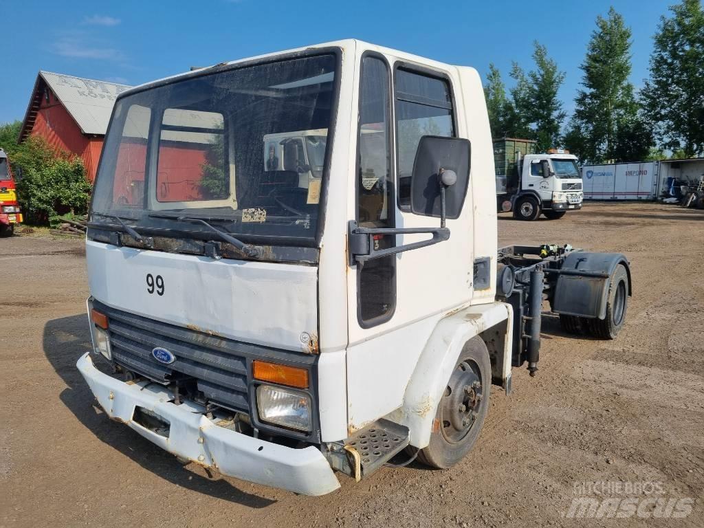 Ford CARGO 0713 其他貨車