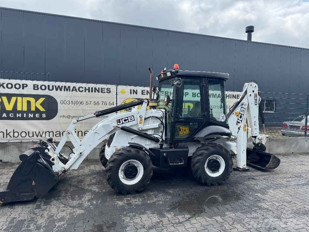 JCB 2 CX 反鏟裝載機