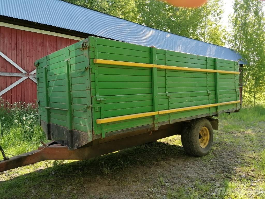  Perävaunu n. 10m3 運糧車