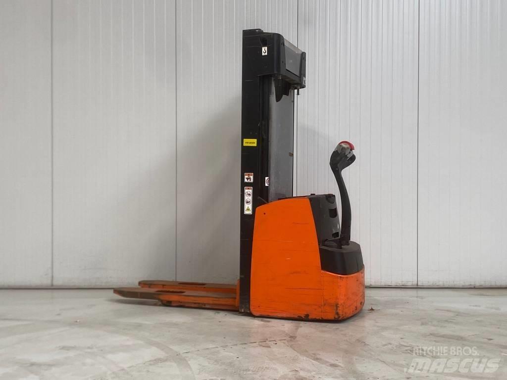 Hyster S1.4 行走控制式堆積機