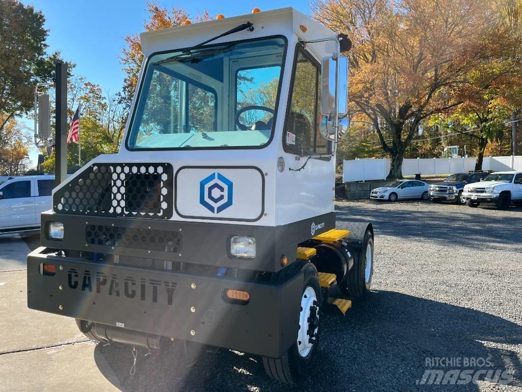 Capacity TJ9000 DOT 終端式曳引機