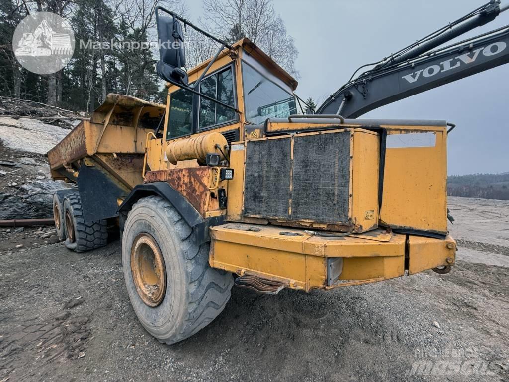 Volvo A 25 C 鉸接式起吊車