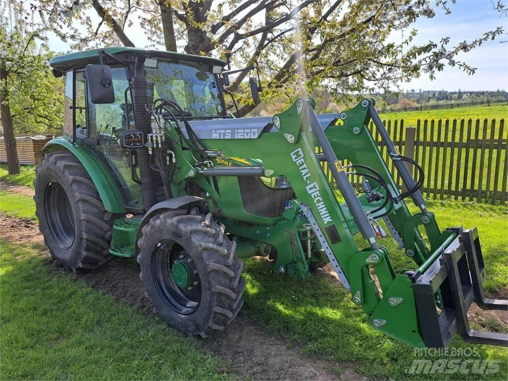 John Deere 5058E 曳引機