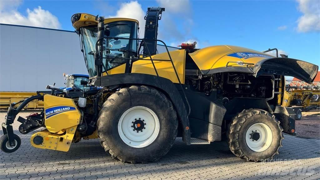 New Holland FR 550 自走式飼料採集機