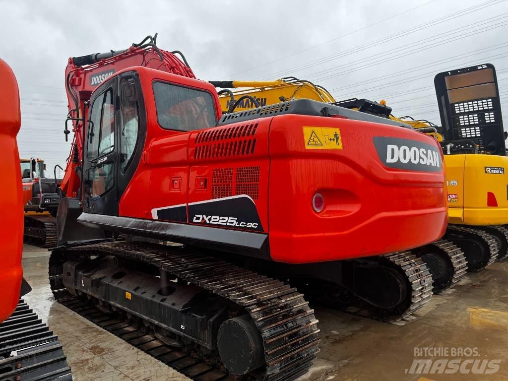 Doosan DX 225 LC-9 履帶式 挖土機/掘鑿機/挖掘機